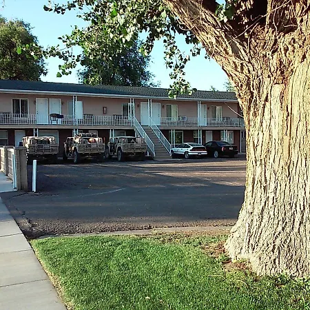Gunnison Inn